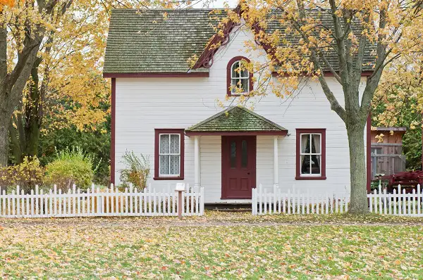 kleine Villa auf dem Land kleine Villa auf dem Land